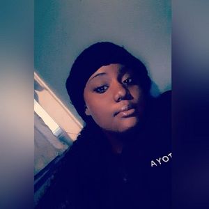 Meet your Posher, Deangela